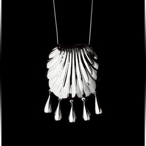 Juju Vera Sterling silver Petra Shell Pendant Necklace